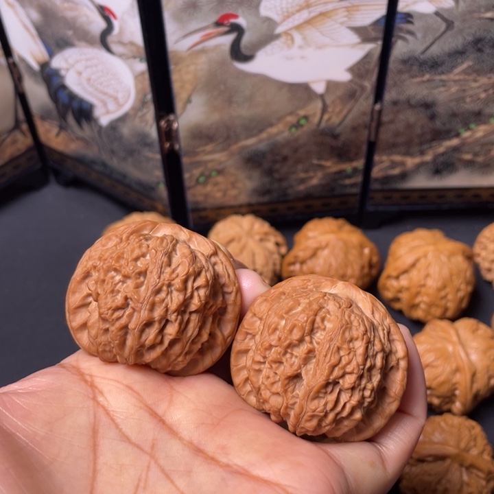 把件文玩核桃40血麒麟