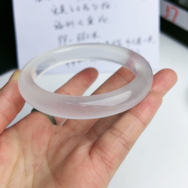 【闪购商品】石英质玉手镯未镶嵌