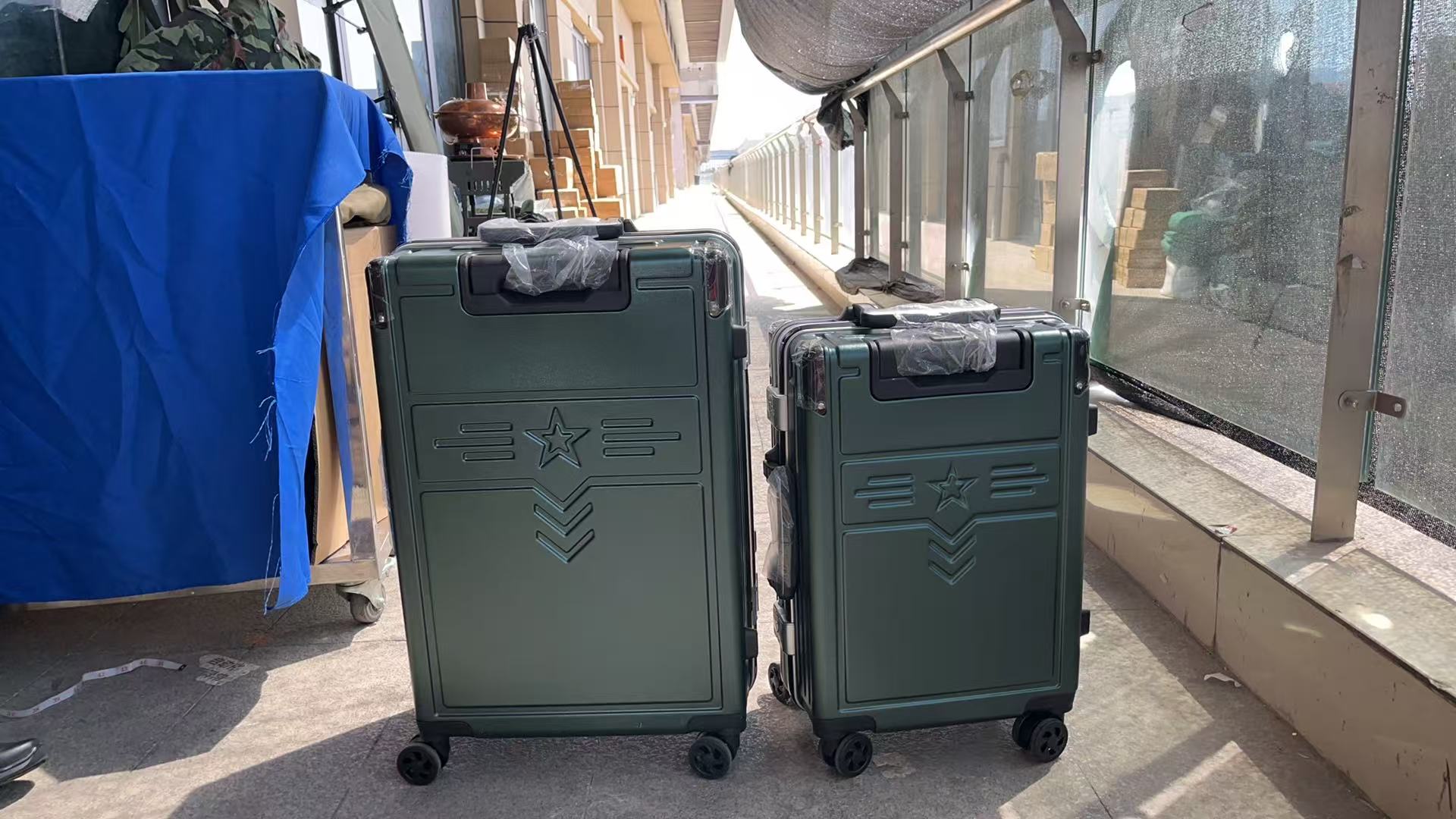 绿色铝筐行李箱20寸/24寸两款大小