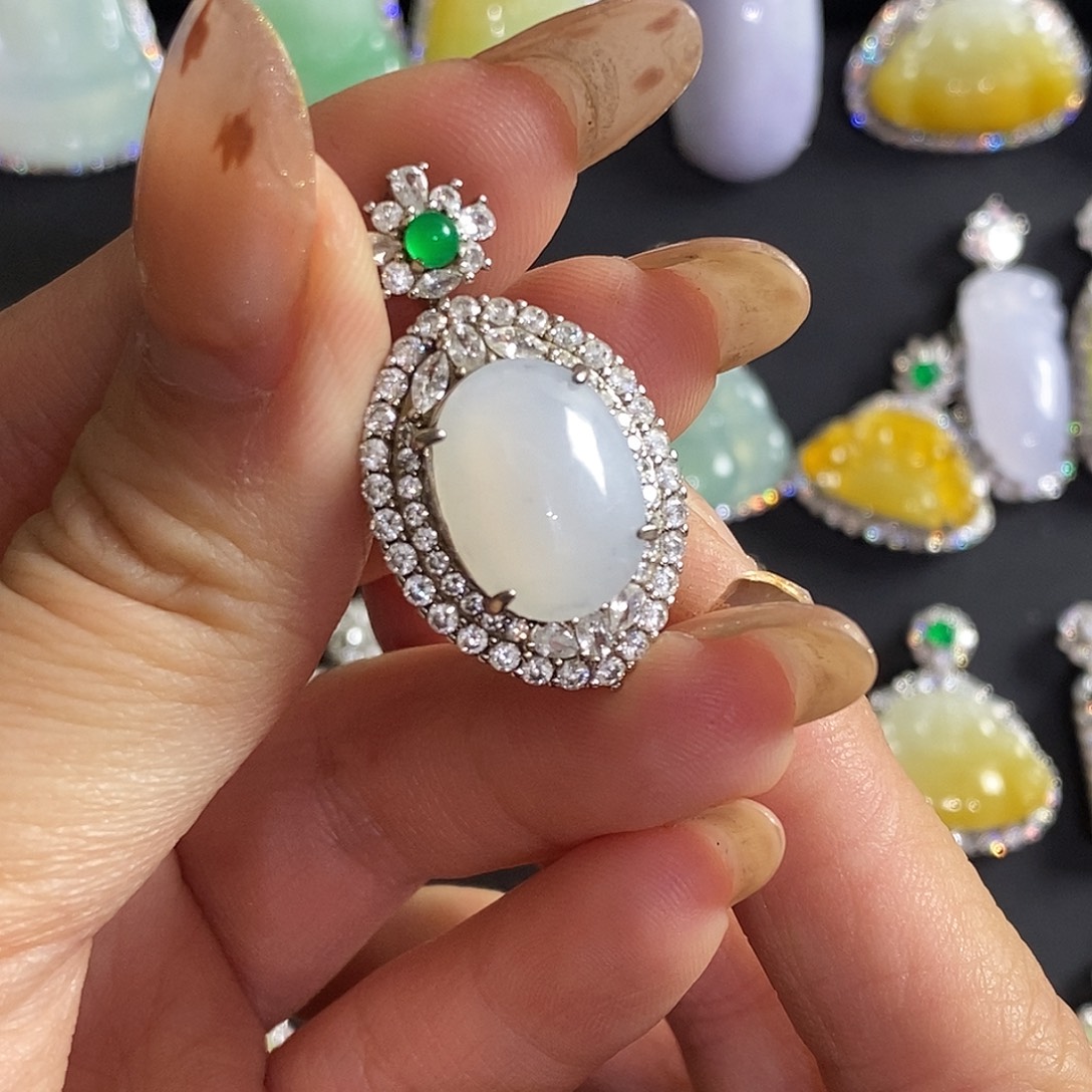 翡翠银S925镶嵌颈饰天然翡翠