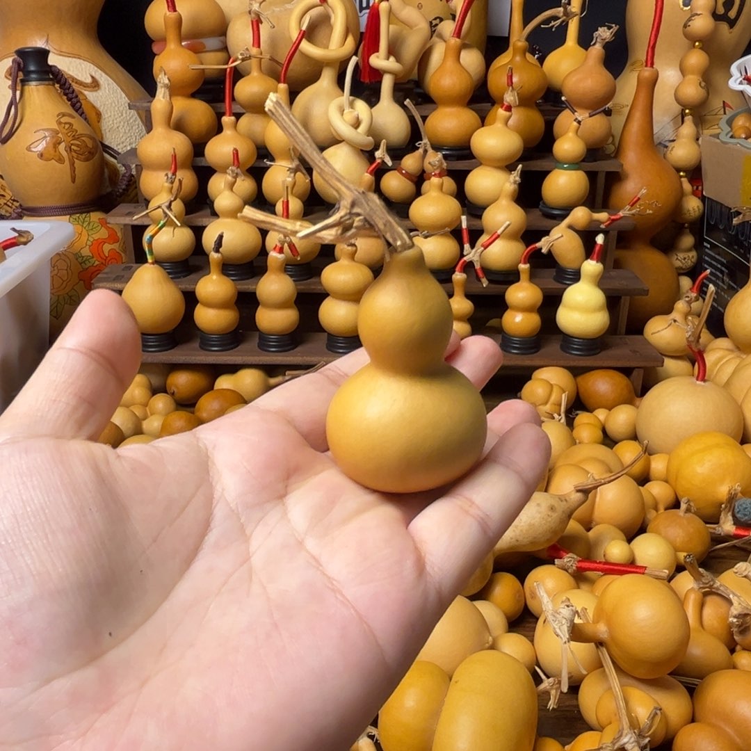 葫芦的颜色是什么