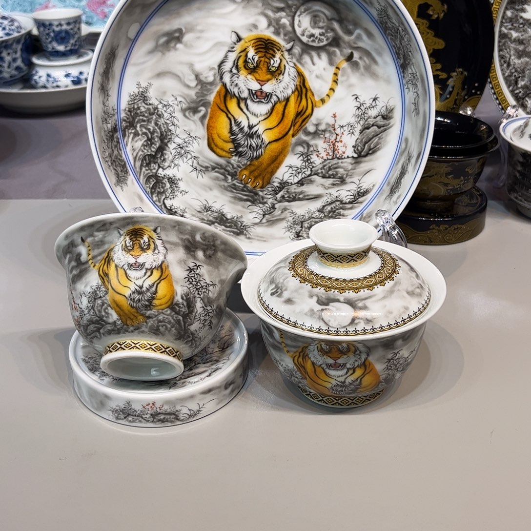 博***信景德镇陶瓷艺术品