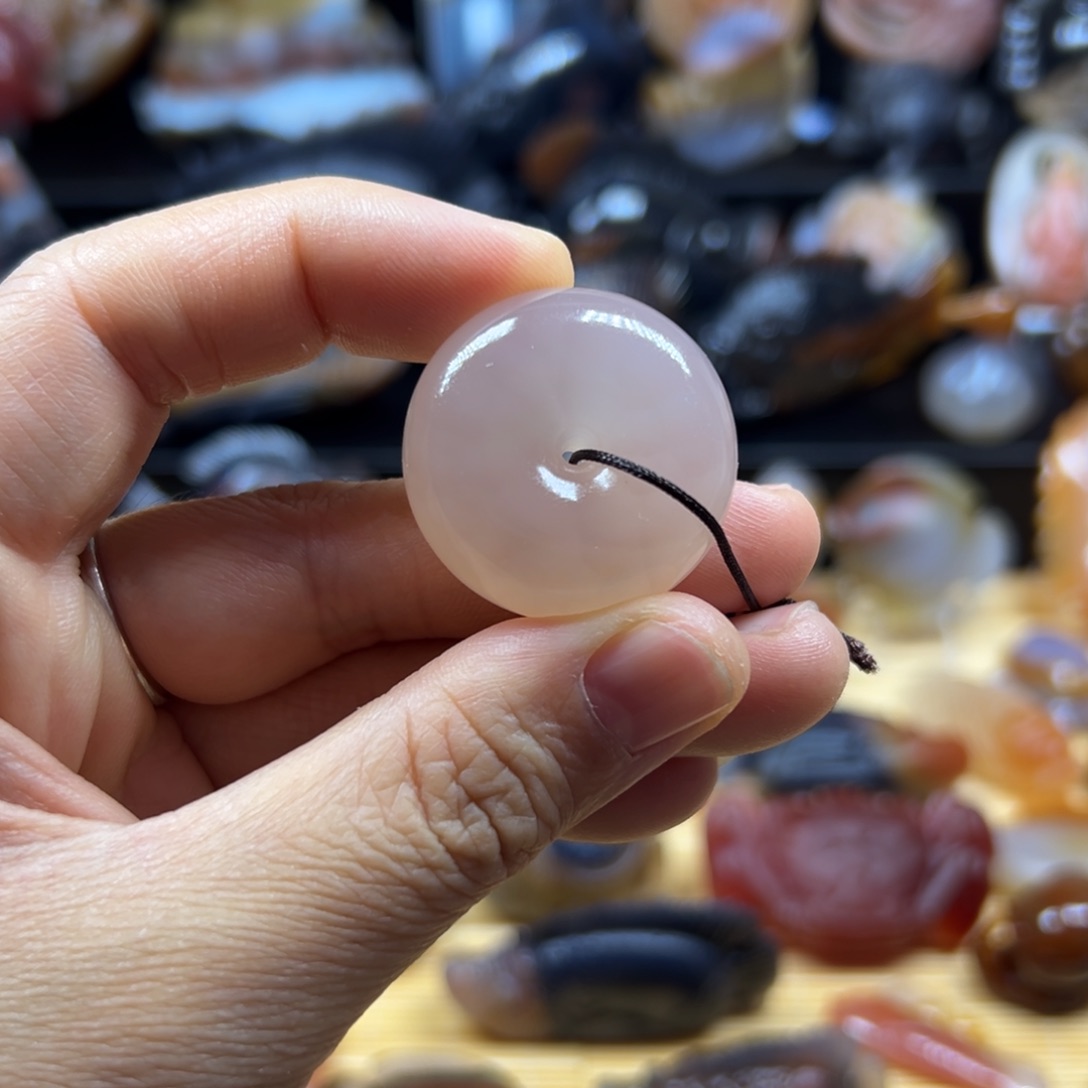 玛瑙/玉髓未镶嵌吊坠