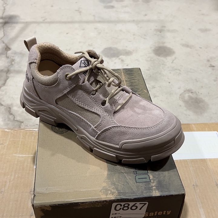 867号。 42码防砸防刺鞋底磨损介意勿拍