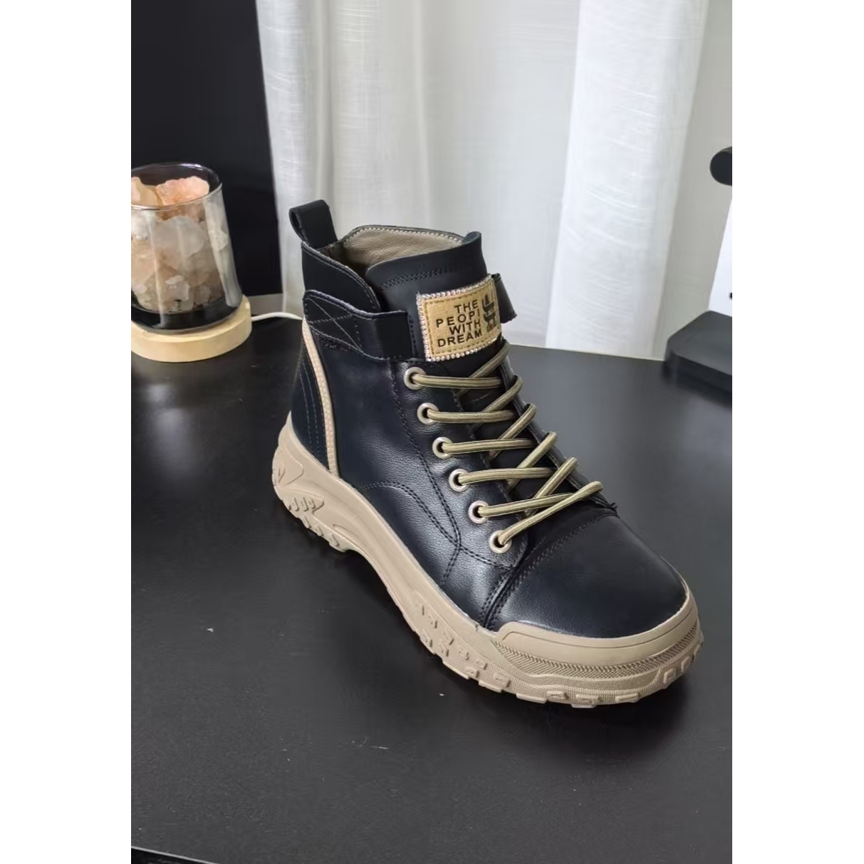 757-79韩版潮流百搭英伦风系带时装马丁靴