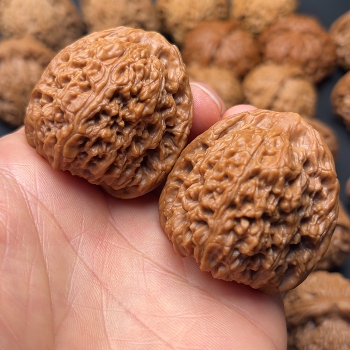 文玩核桃把件?**子南疆38