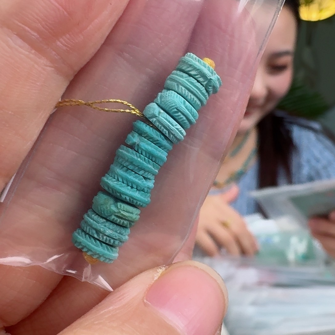 绿松石珠宝奇石未镶嵌