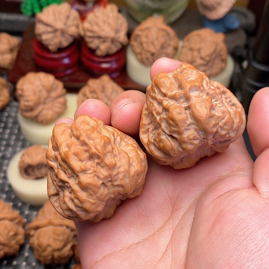 文玩核桃把件起****难蛤蟆头