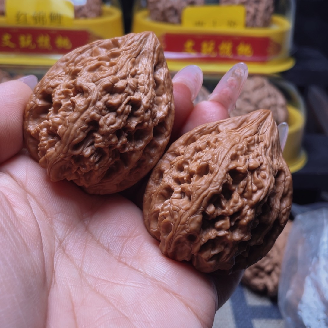 核桃42大沽石文玩