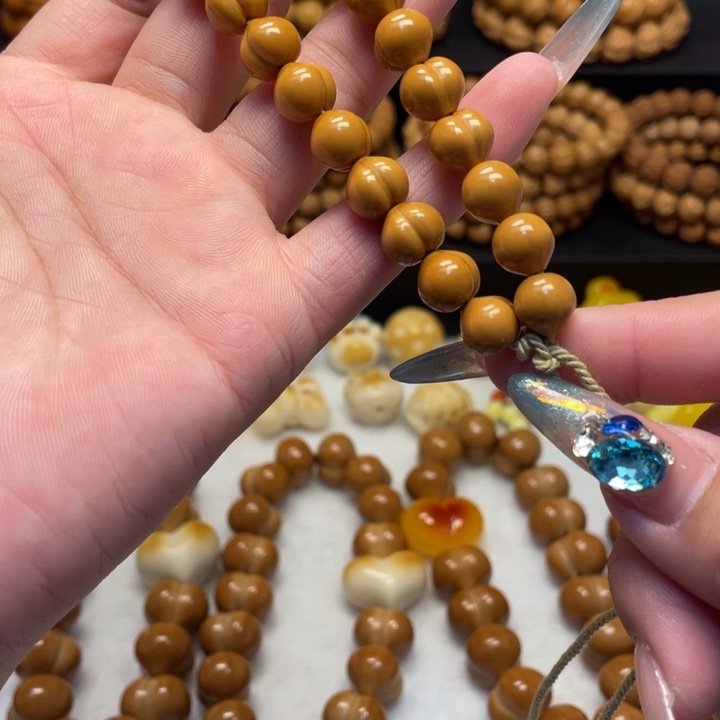 无***月猴头核桃吊坠全品小屁桃素串