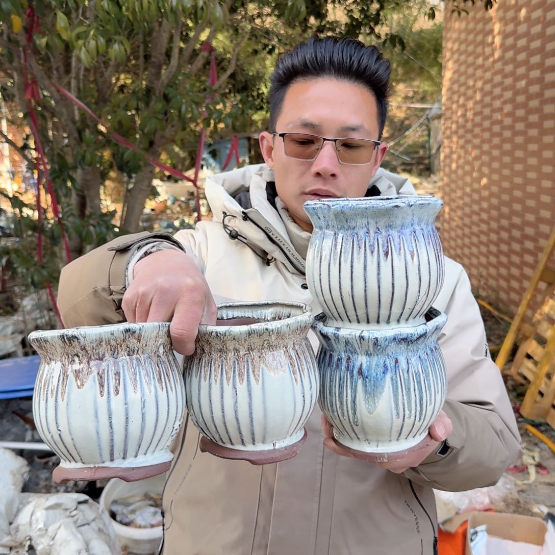 紫砂花盆口13高14（四个八角