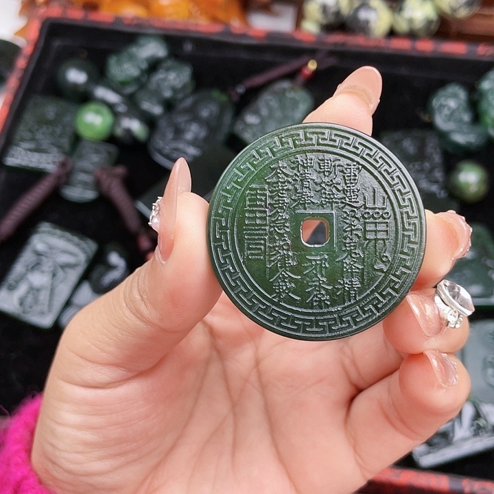 暖***暖蛇纹石玉未镶嵌挂件
