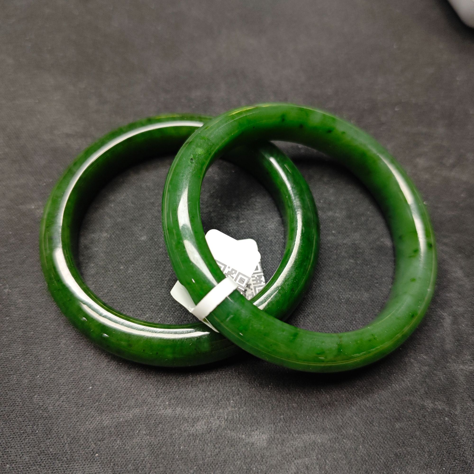 天然和田玉手镯（多样性发其一）（圈口52-60）306FS0013