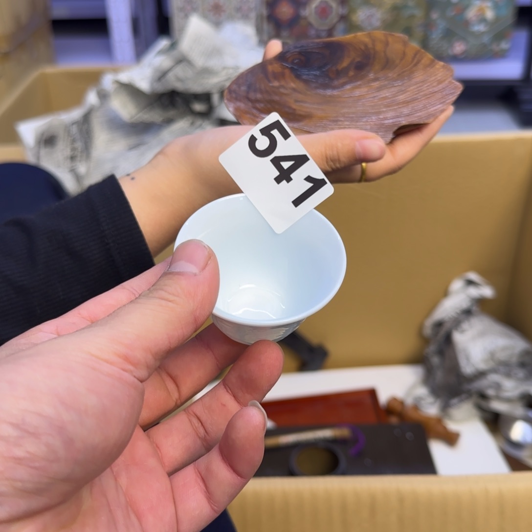 手工艺品琉璃素*?小雨