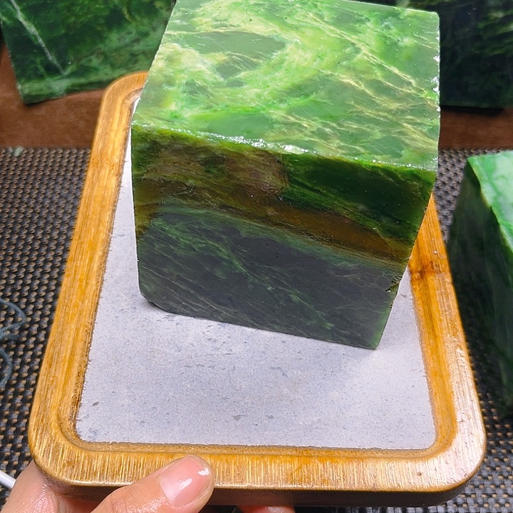 未镶嵌和田玉珠宝半成品伊***斯