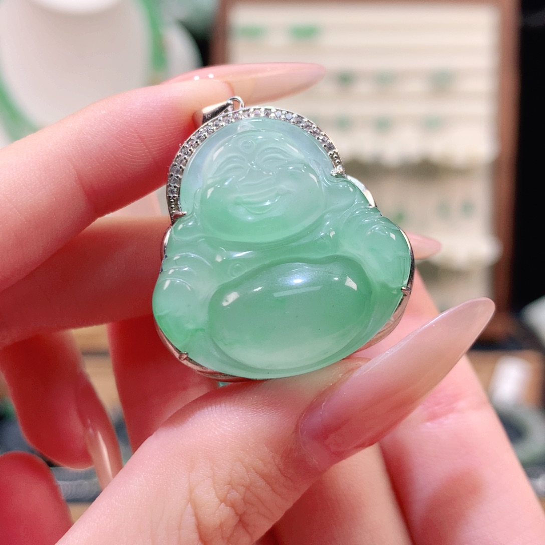 再***。石英质玉（非洲翠）银S925镶嵌颈饰佛公