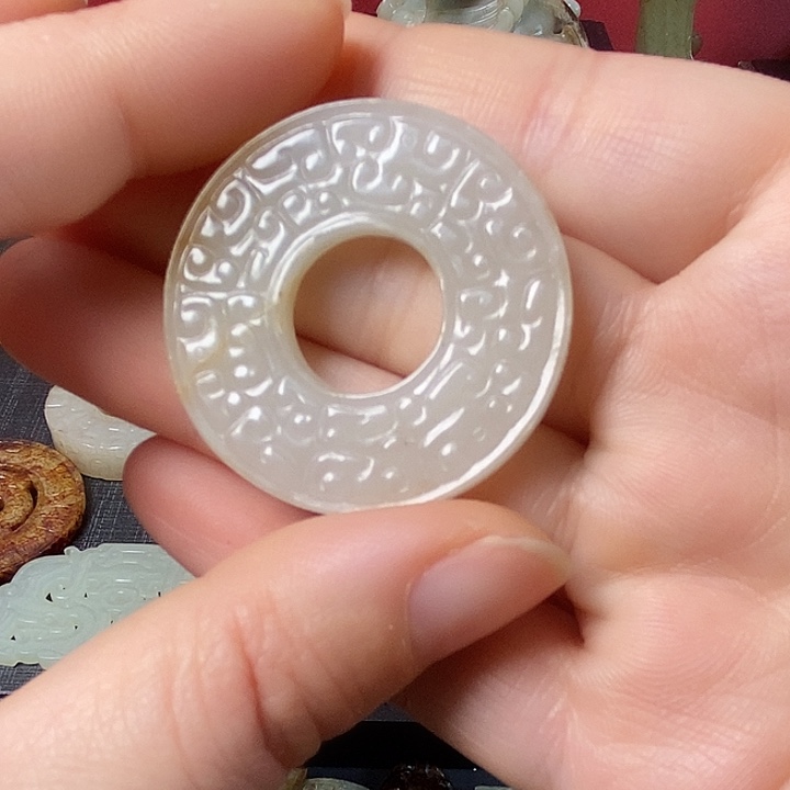 和田玉（糖玉）车挂未镶嵌尚*