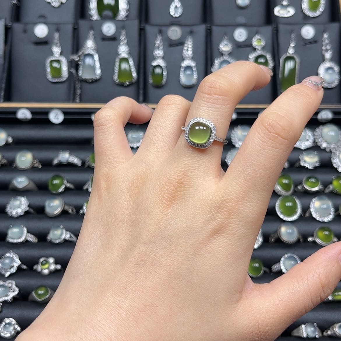 【闪购商品】岫玉戒指银S925镶嵌王*