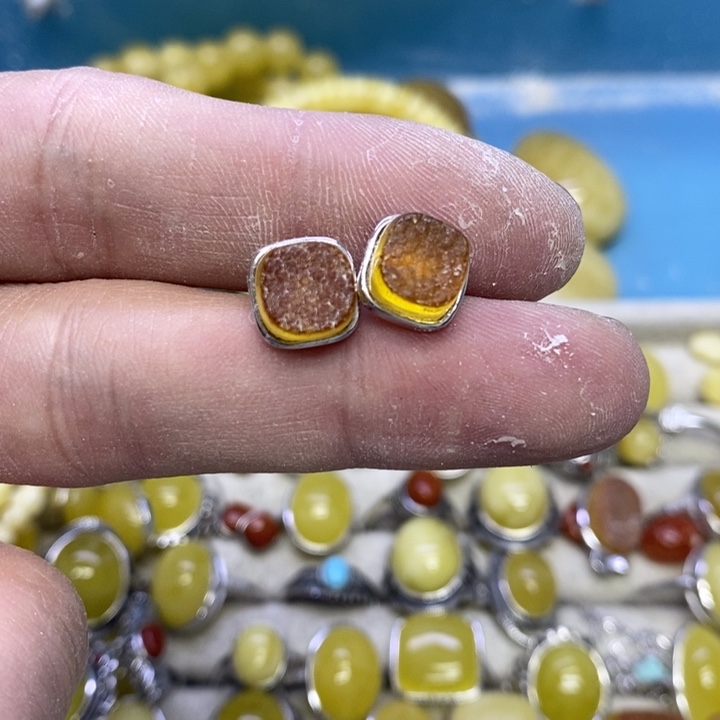 蜜蜡裸石银S925镶嵌耳钉