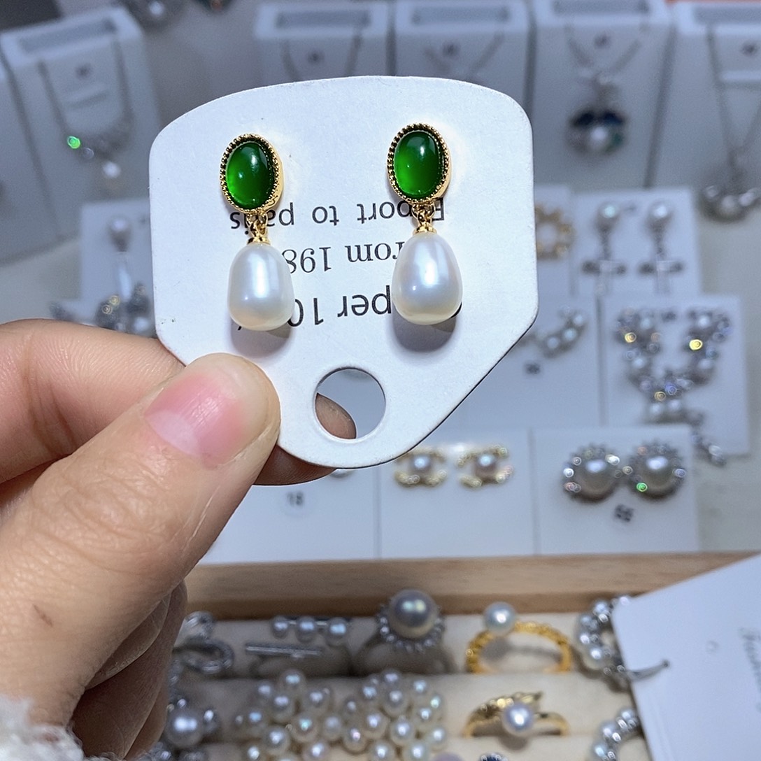 未镶嵌淡水珍珠耳饰