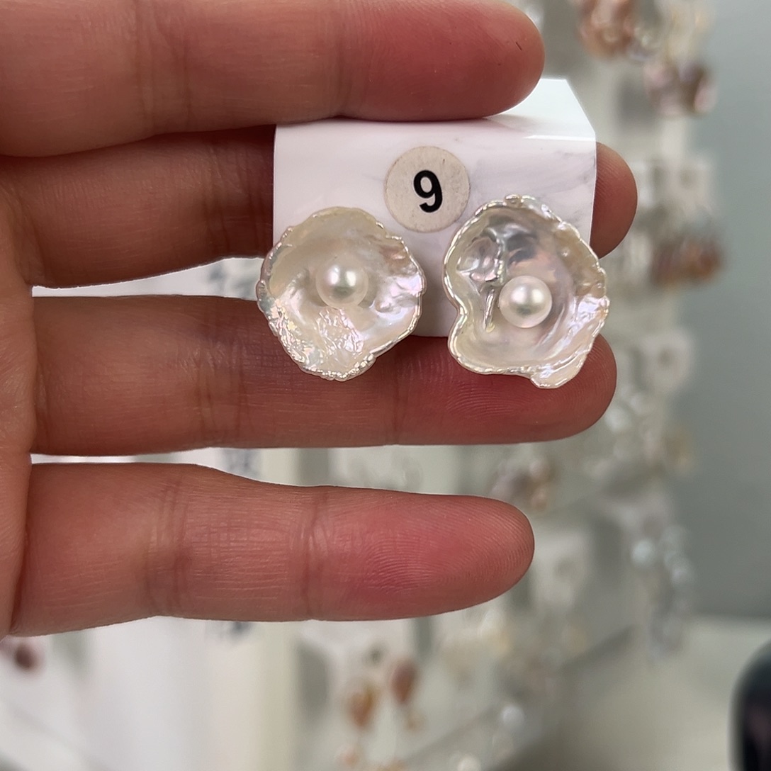 非金属巴洛克花瓣耳饰 