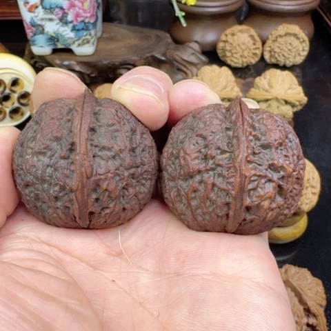 文玩核桃吊坠七彩大苹果