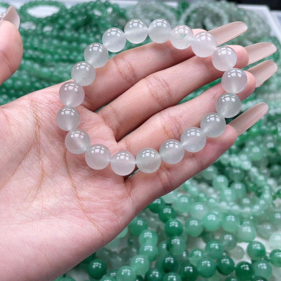 未镶嵌手链石英质玉（非洲翠）