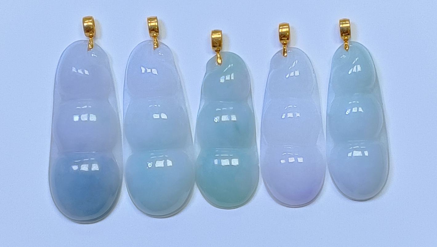 天然缅甸翡翠A货18k金镶嵌豆子吊坠（多样性发其一）可来直播间挑选