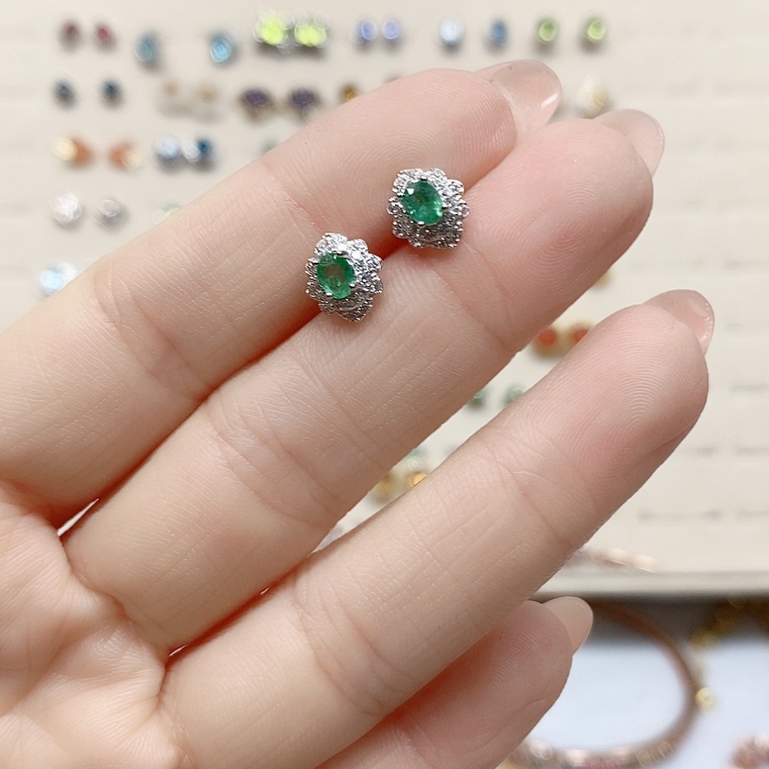 祖母绿耳饰银S925镶嵌