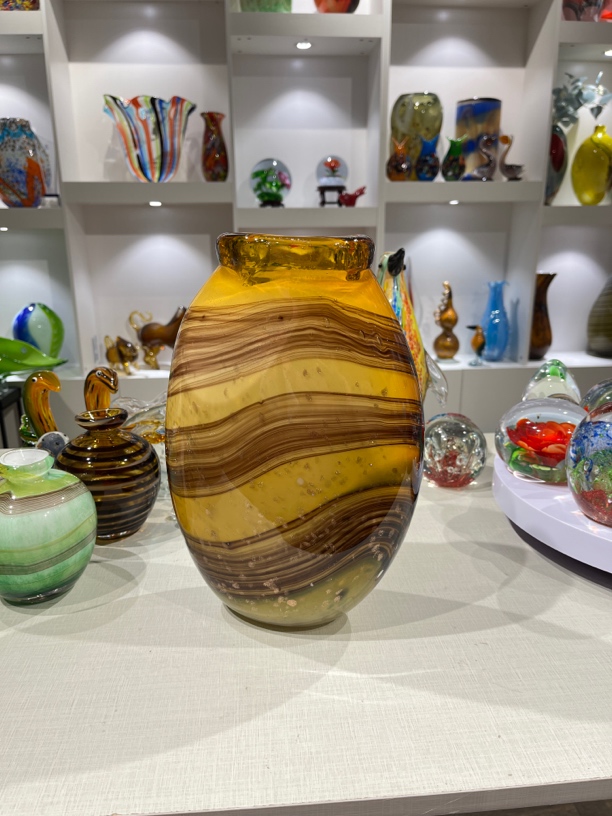 纯手工琉璃花瓶茶色