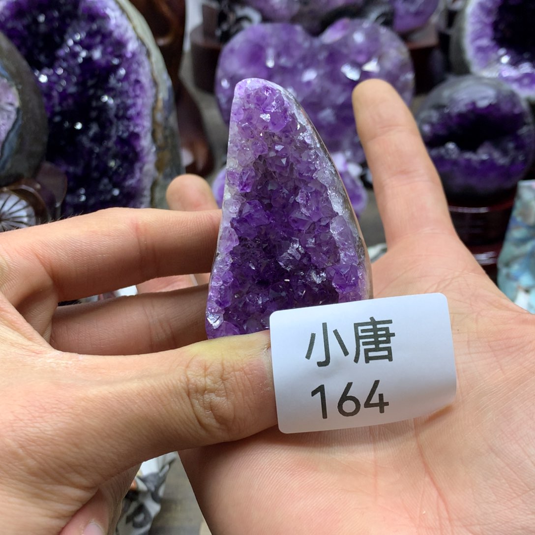 紫晶大型摆件（非配饰）未镶嵌