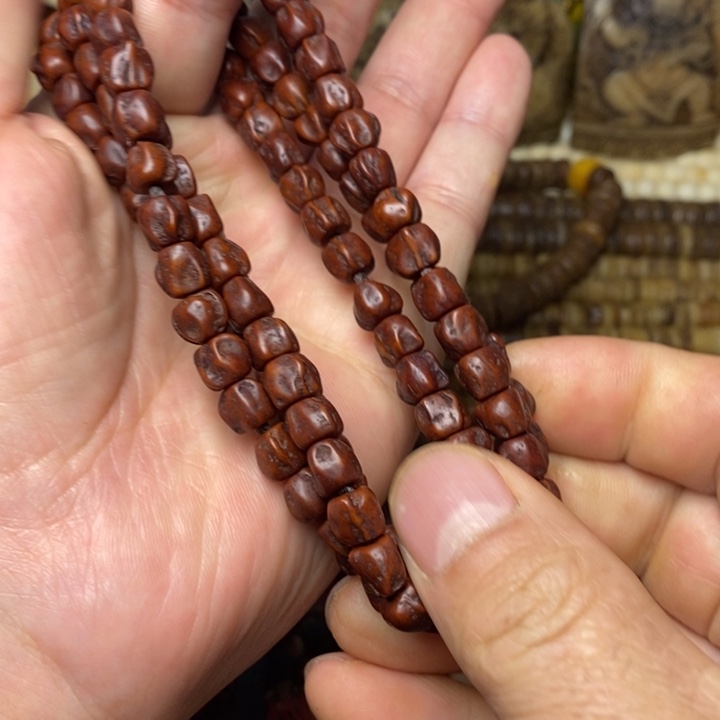 T****檀香紫檀（小叶紫檀）