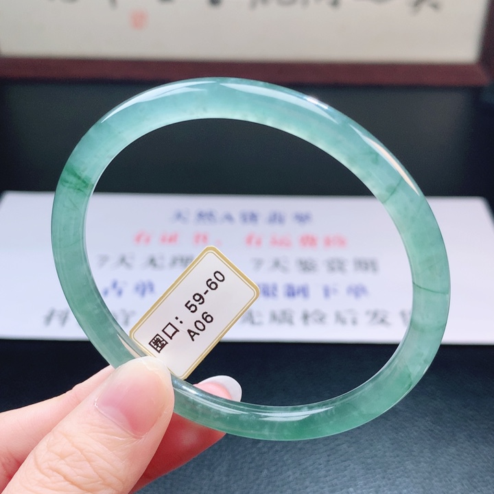 翡翠未镶嵌手镯翡翠手镯74