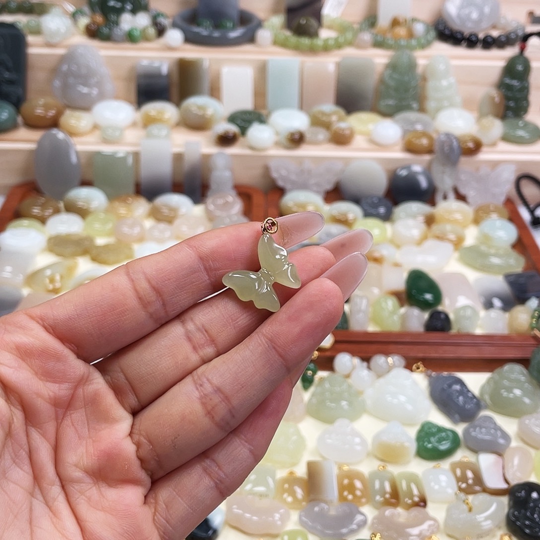 和田玉18K金镶嵌吊坠(不含链)