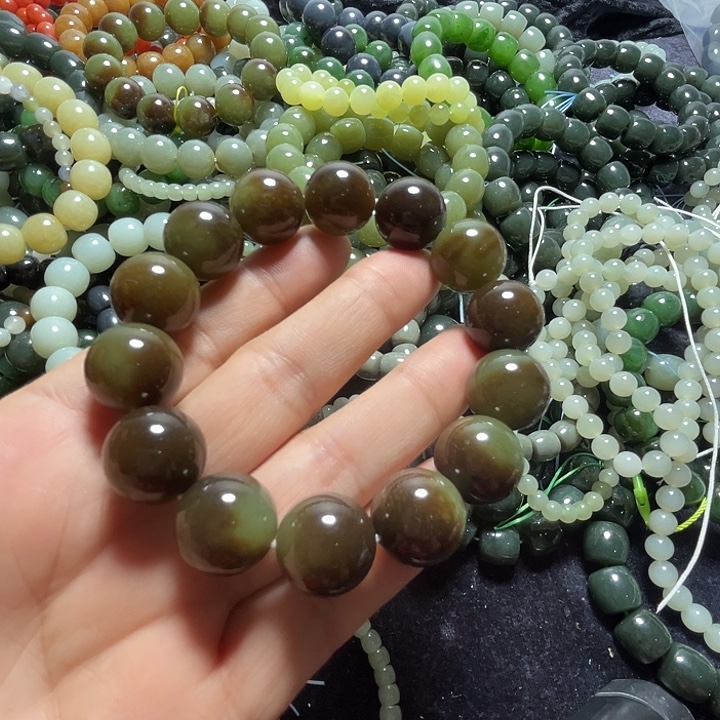 梦***歌和田玉未镶嵌手串16