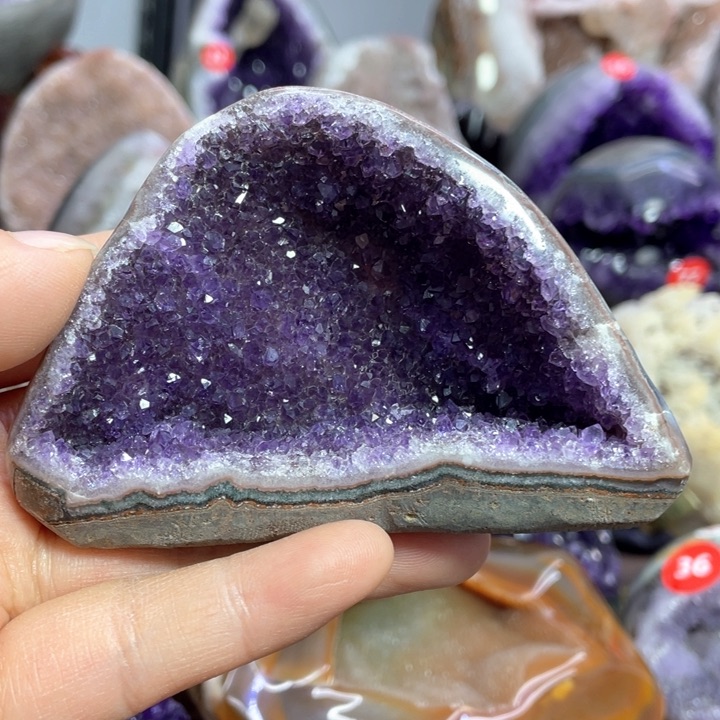 水晶摆件未镶嵌捡漏