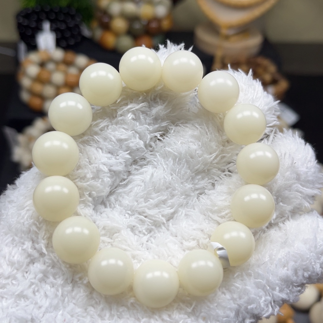 菩提根/象牙果吊坠1.14.63白汤圆