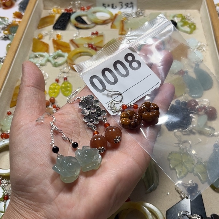 琴***蛇纹石玉合金耳饰