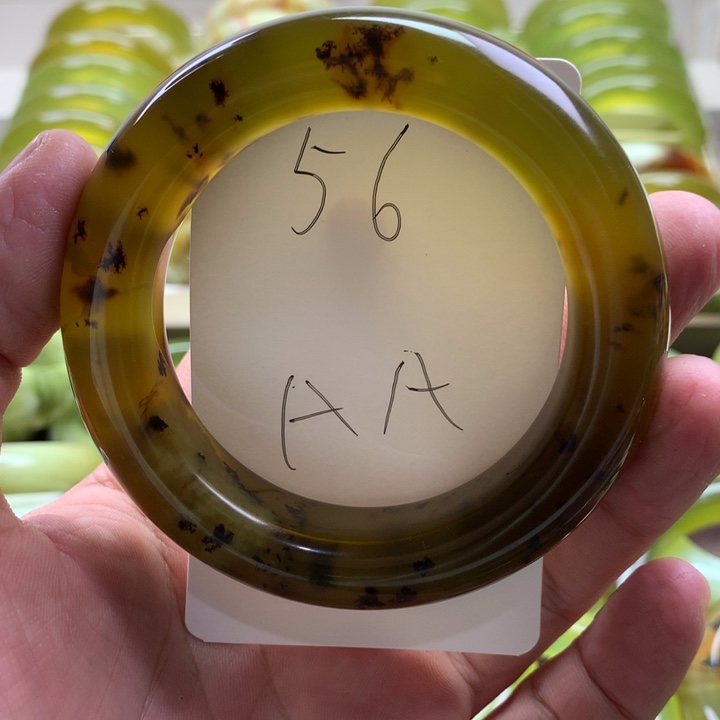 ****蛇纹石玉未镶嵌手镯