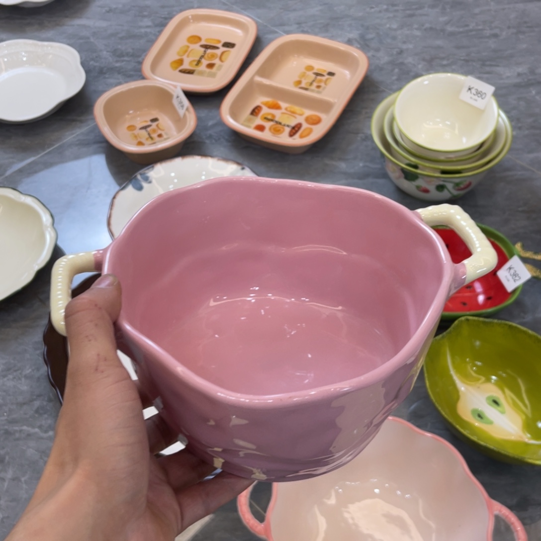 陶瓷微瑕餐具介意勿拍，满18飞！