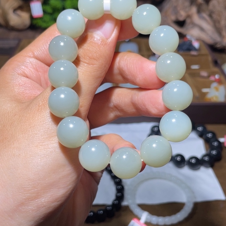 锋***丶和田玉（子料）未镶嵌挂件