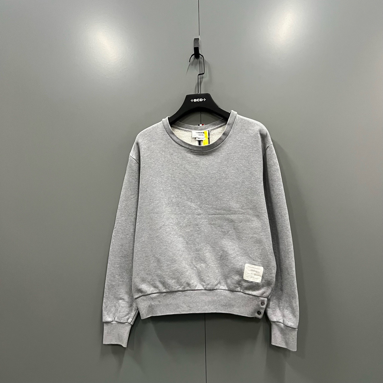 95新 THOMBROWNE （cc）灰色背后条纹卫衣 2码/305014/污渍