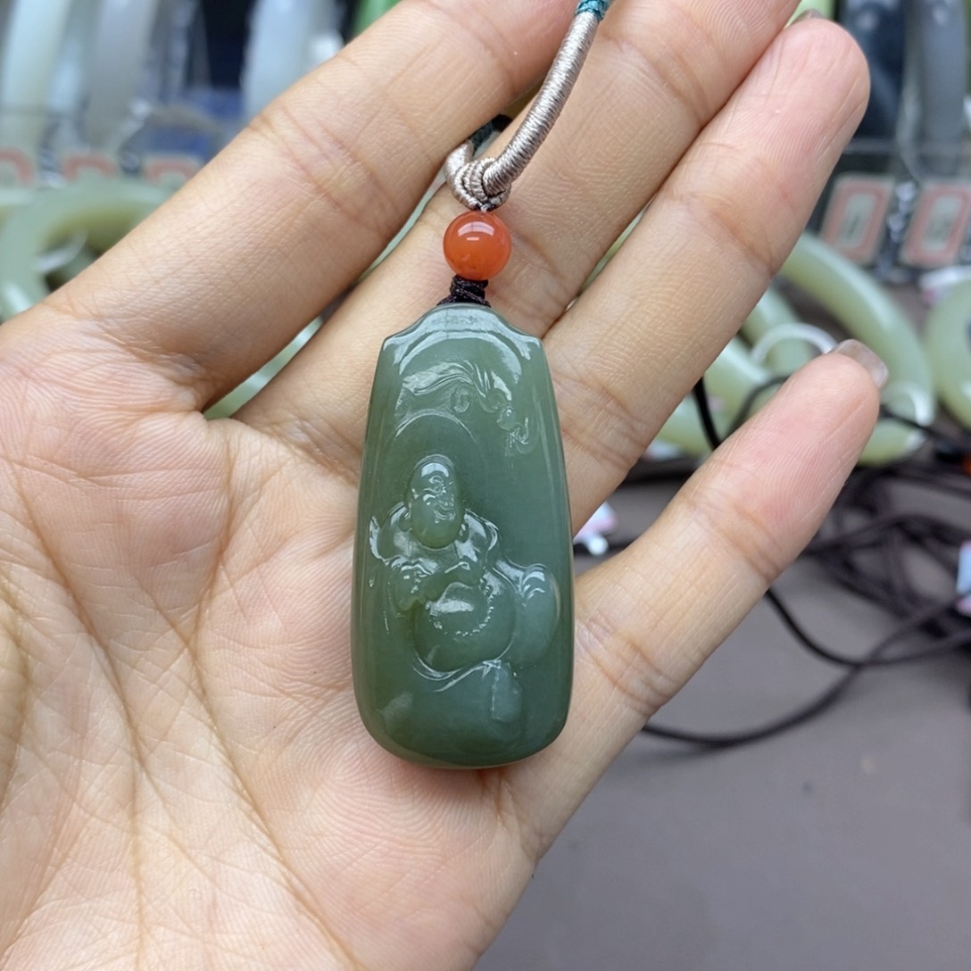 和田玉吊坠(不含链)未镶嵌一**情