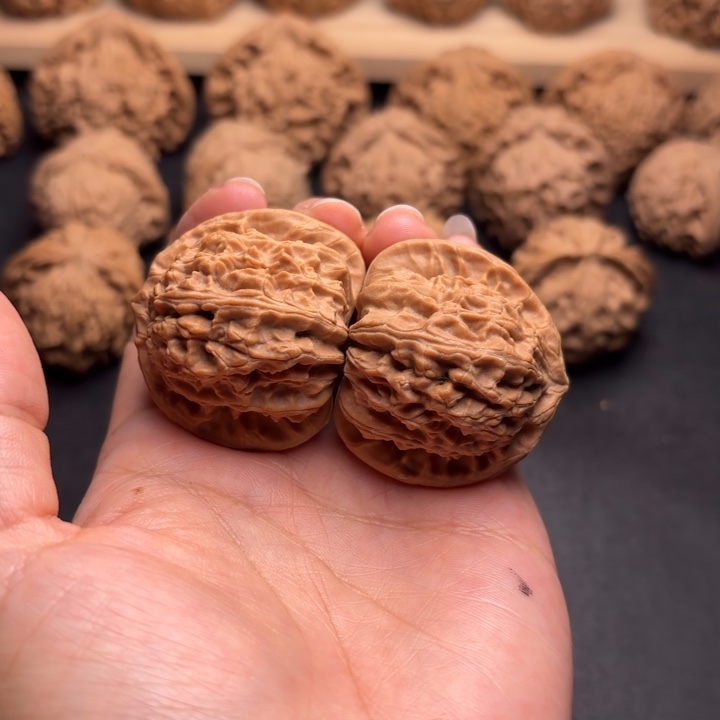 文玩核桃把件39三角白