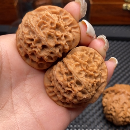 文玩核桃吊坠44全品宫灯