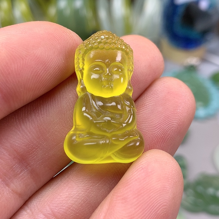 蛇纹石玉挂坠未镶嵌