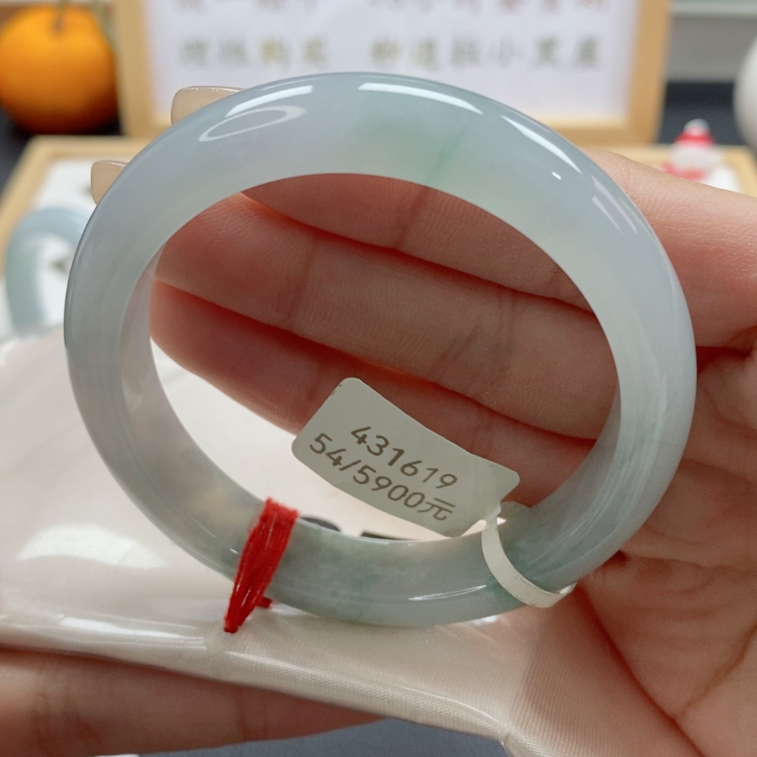 翡翠手镯未镶嵌天然A货翡翠手镯