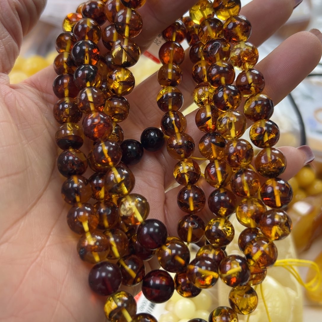 琥珀珠宝奇石未镶嵌