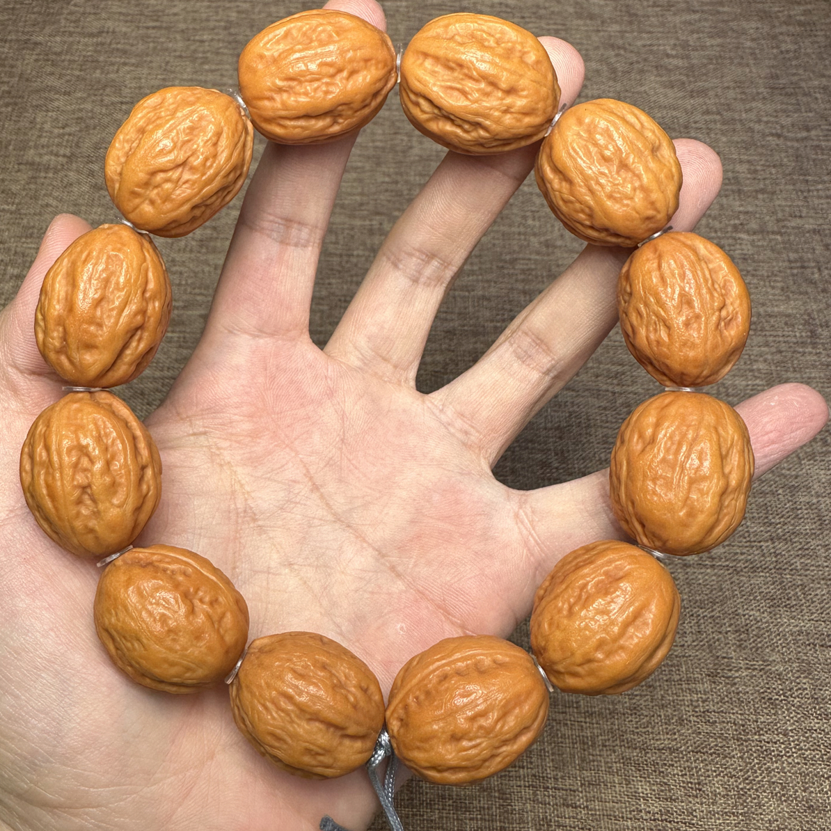 野生秋子黄皮大枣文玩核桃手持，尺寸20左右