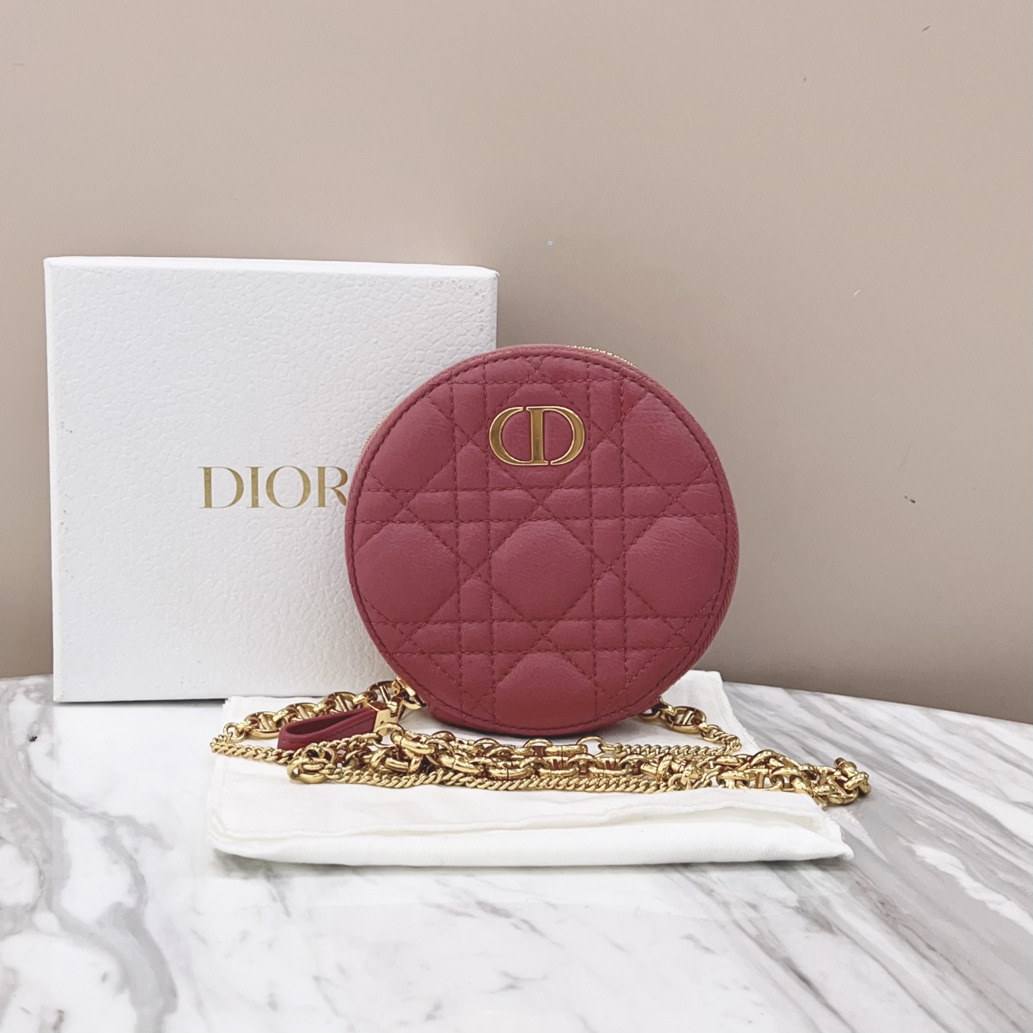 99新 DIOR/迪奥 98新 迪奥复古粉迷你Caro圆形零钱包 约12*12